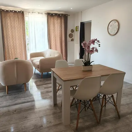 L Ecrin Du Apartmán Château-Arnoux